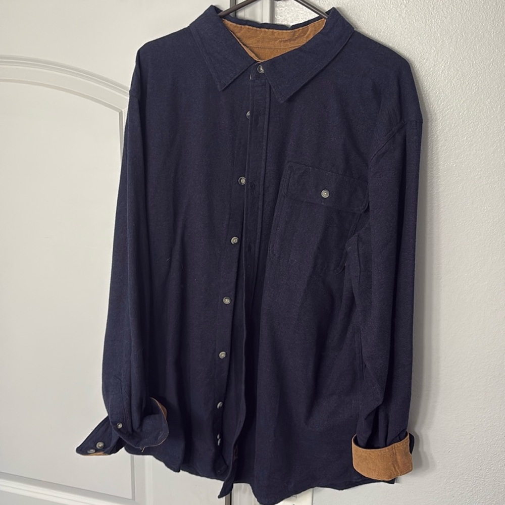 Dark blue long sleeve Legendary Whitetails flannel